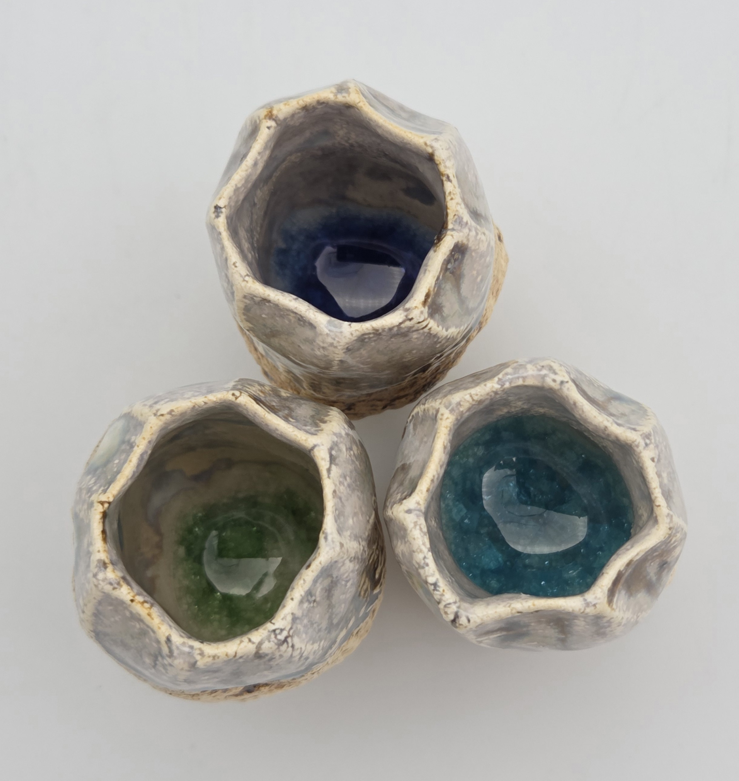 A trio of Sea Pods - Image 3